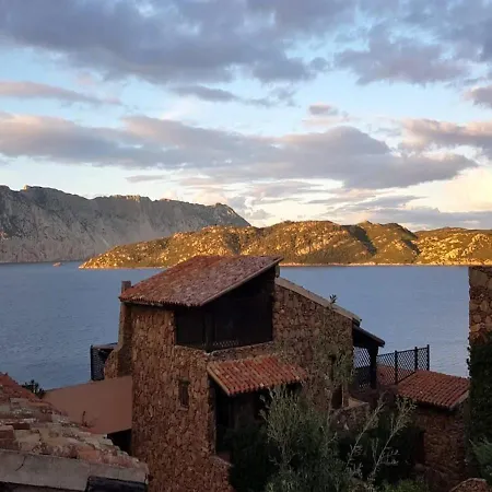 아파트 San Teodoro Punta Est Ampio Trilocale Vista Mare