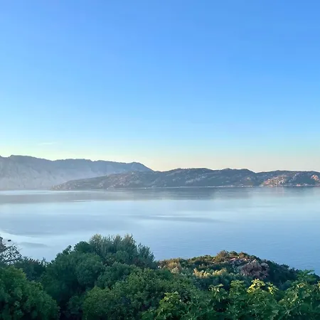 San Teodoro Punta Est Ampio Trilocale Vista Mare *