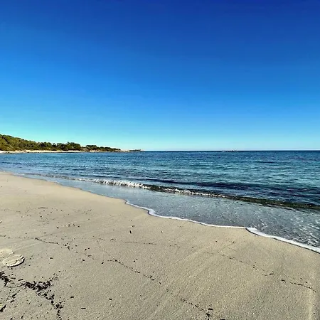 San Teodoro Punta Est Ampio Trilocale Vista Mare 아파트 *