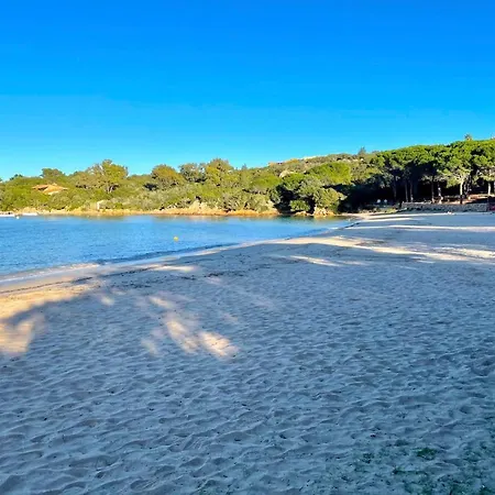 San Teodoro Punta Est Ampio Trilocale Vista Mare 아파트