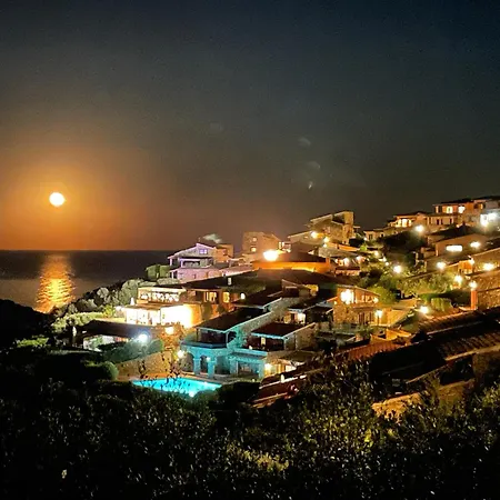 San Teodoro Punta Est Ampio Trilocale Vista Mare