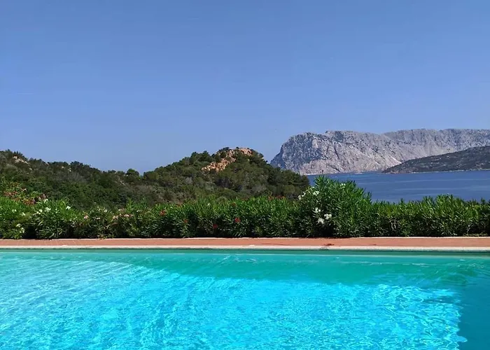 San Teodoro Punta Est Ampio Trilocale Vista Mare *